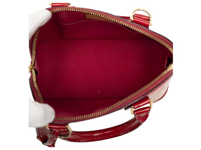 Borsa Louis Vuitton Monogram Vernis Alma BB rossa Rosso - vista 4