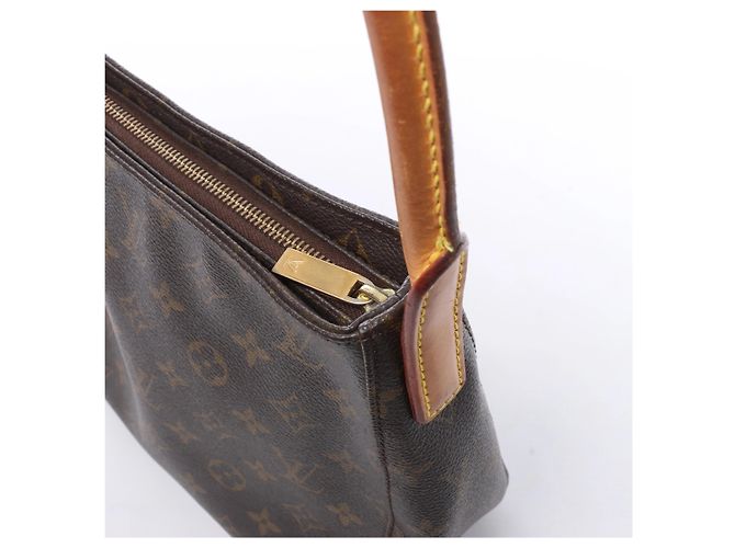 Borsa a tracolla Louis Vuitton Looping MM Monogram Canvas in marrone M51146 Beige - vista 5