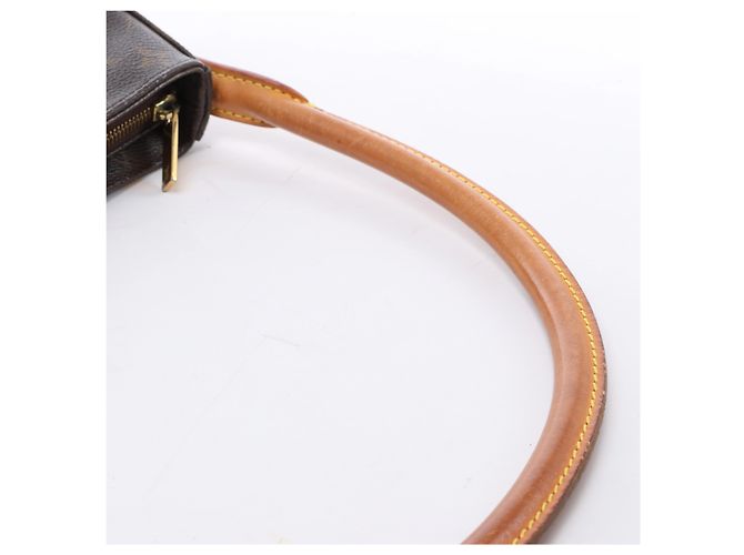 Borsa a tracolla Louis Vuitton Looping MM Monogram Canvas in marrone M51146 Beige - vista 9