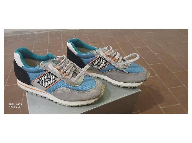 Peter Pilotto Sneakers Lotto in camoscio blu e grigio Nero Bianco - vista 2