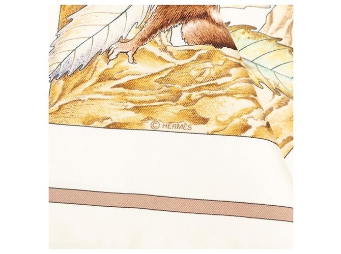 Foulard di seta Hermès Casse Noisette marrone 90 Scarves - vista 3
