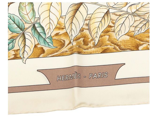 Foulard di seta Hermès Casse Noisette marrone 90 Scarves - vista 4