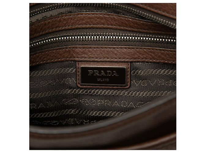 Borsa a tracolla Prada Vitello City con chiusura a zip marrone - vista 5