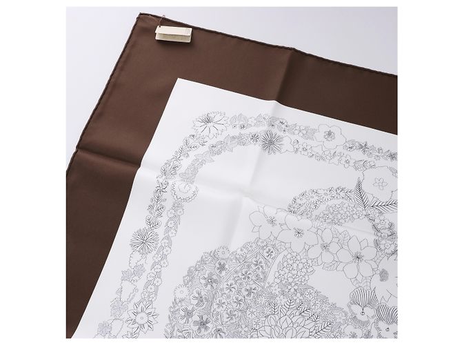 Hermès Carré 90 "Brides de Gala en Fleurs" Seidentuch in Braun - Ansicht 10