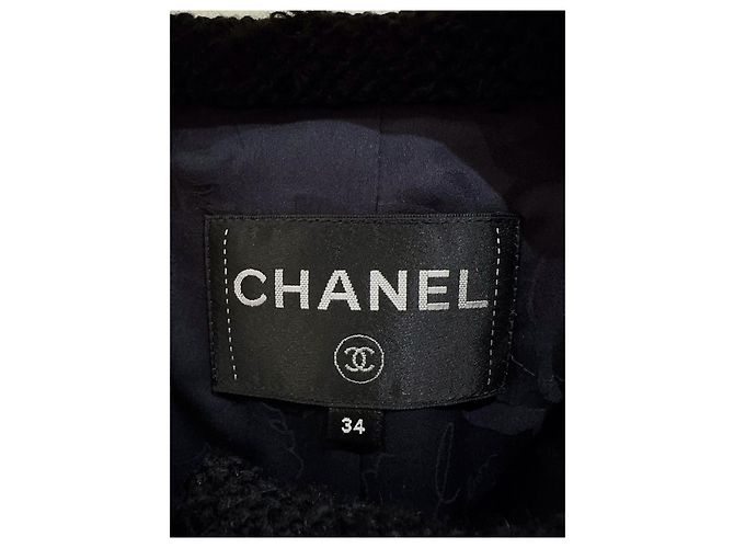 Chanel Wool Coat with Enamel Logo Button Multiple colors - view 3