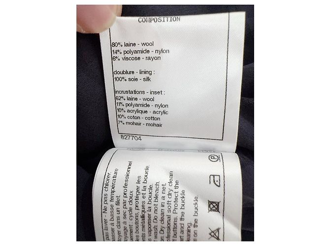 Chanel Wool Coat with Enamel Logo Button Multiple colors - view 6