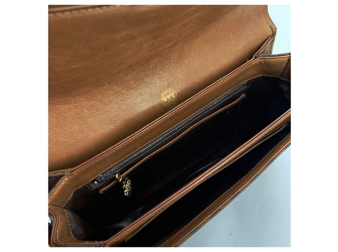 Gucci Vintage Micro GG Monogram Leder-Schultertasche mit Klappe in Braun - Ansicht 4