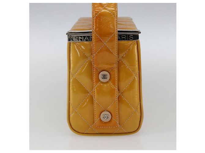 CHANEL Matelasse Vanity Box Patent leather Yellow Silver CC - vista 4