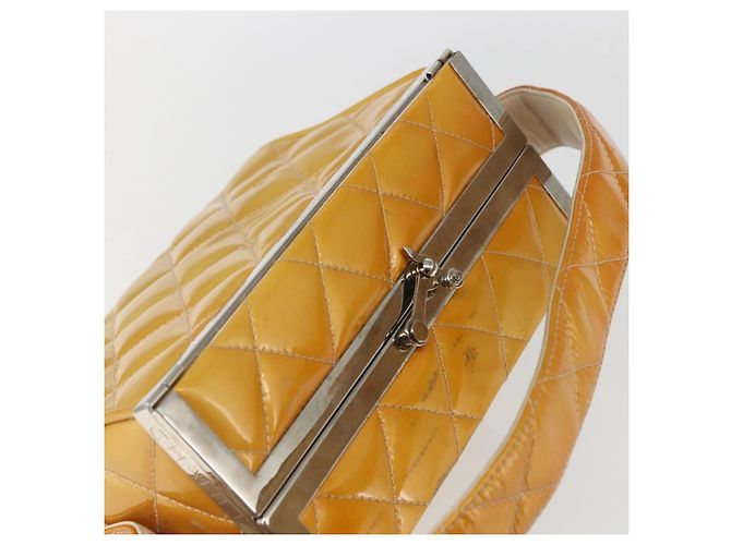 CHANEL Matelasse Vanity Box Patent leather Yellow Silver CC - vista 6