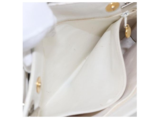 CHANEL Chain Shoulder Bag Caviar Skin White Silver CC - vista 23