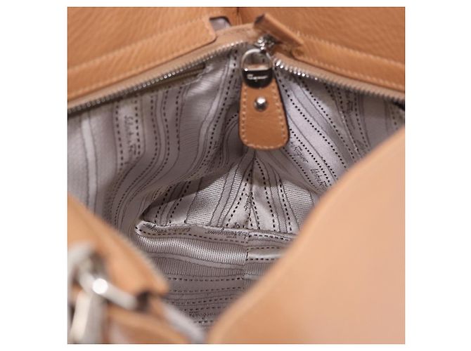 Salvatore Ferragamo Sofia Gancini Hand Bag Leather 2way Beige Silver - vista 23