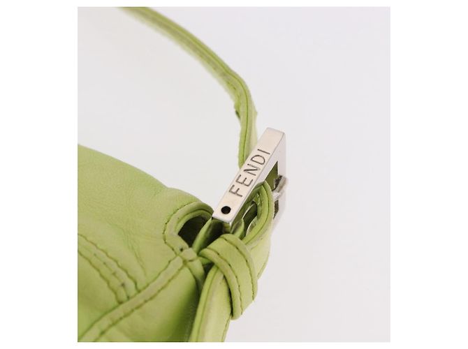 FENDI Mamma Baguette Shoulder Bag Leather Green Silver - vista 15