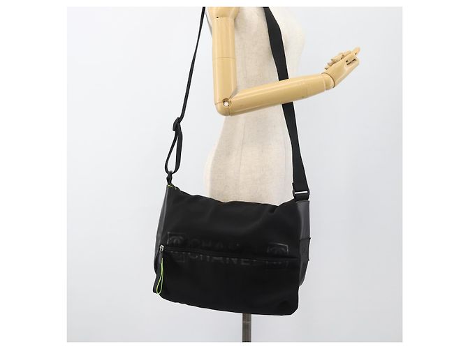 CHANEL Sports Line Shoulder Bag Nylon Black Silver CC - vista 24