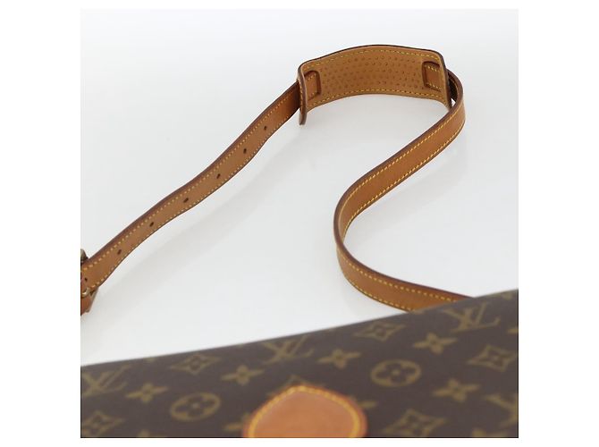 LOUIS VUITTON Monogram Saint Cloud GM Shoulder Bag M51242 LV - view 9