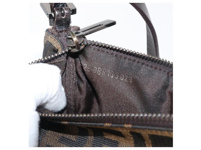 FENDI Zucca Canvas Accessory Pouch Brown Black - vista 12