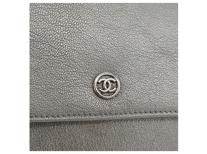 CHANEL Chain Wallet Shoulder Bag Leather Silver CC - vista 19