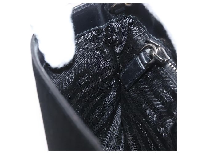 PRADA Chain Shoulder Bag Nylon Black Silver - vista 20