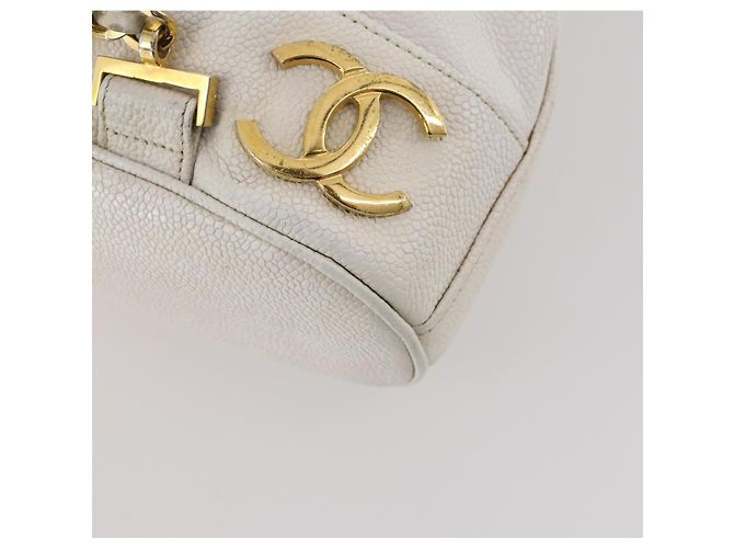 CHANEL Triple Coco Backpack Caviar Skin White Gold CC - vista 16