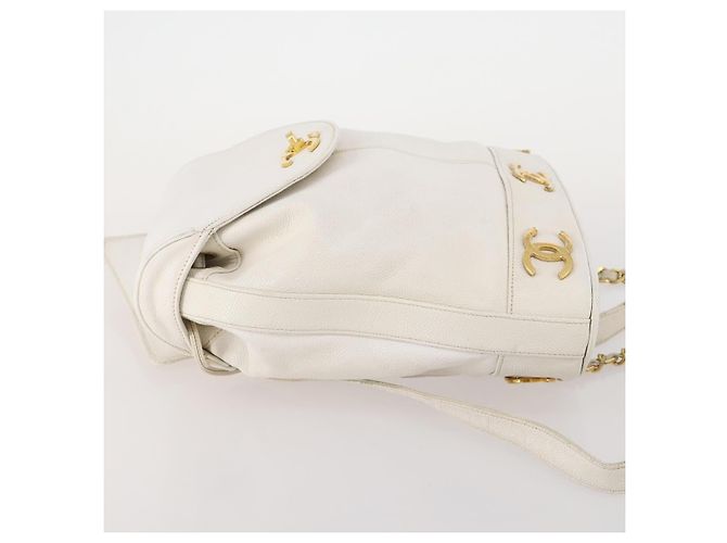 CHANEL Triple Coco Backpack Caviar Skin White Gold CC - vista 4