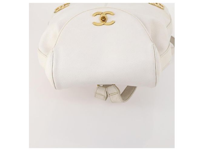 CHANEL Triple Coco Backpack Caviar Skin White Gold CC - vista 6