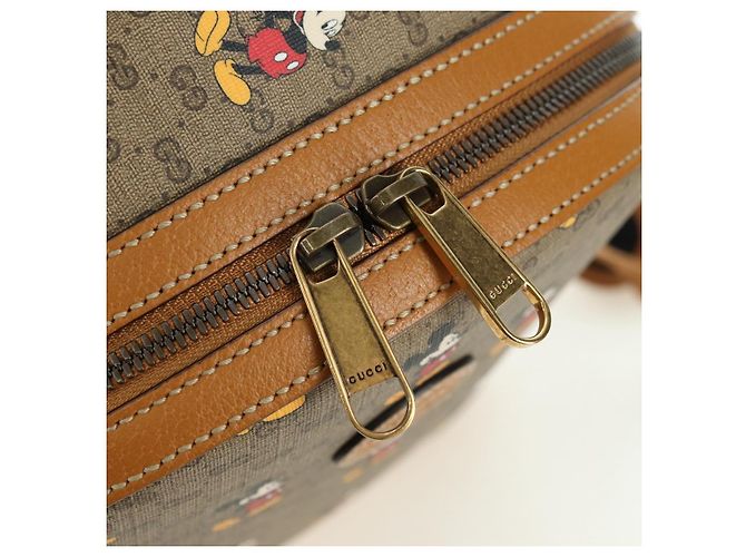 GUCCI Micro GG Supreme Disney Backpack PVC Beige Gold 552884 - vista 21