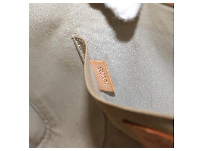 LOUIS VUITTON Monogram Vernis Roxbury Drive Hand Bag Perle M91374 - vista 12