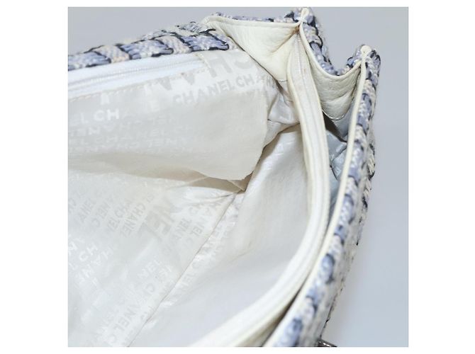 CHANEL Bolso de hombro con cadena de tweed azul CC - vista 18