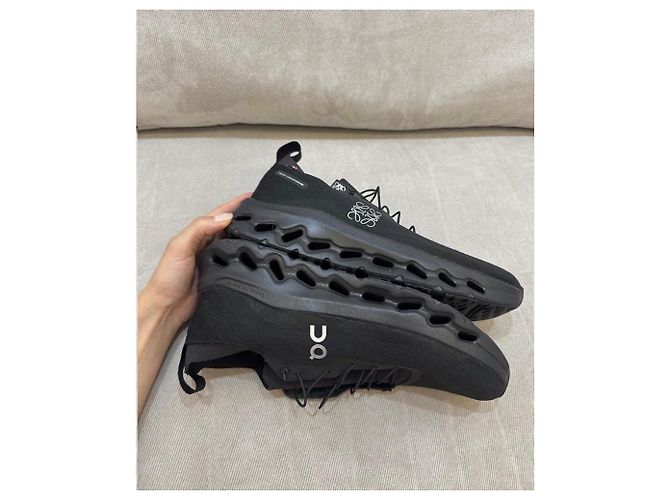 Loewe Schwarze Mesh-Sneaker mit Logo - Ansicht 4