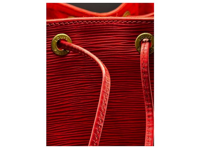 Noe Borsa a secchiello Louis Vuitton Noé in pelle Epi rossa Rosso - vista 11