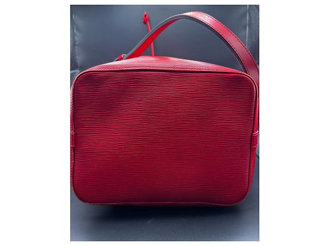 Noe Borsa a secchiello Louis Vuitton Noé in pelle Epi rossa Rosso - vista 6