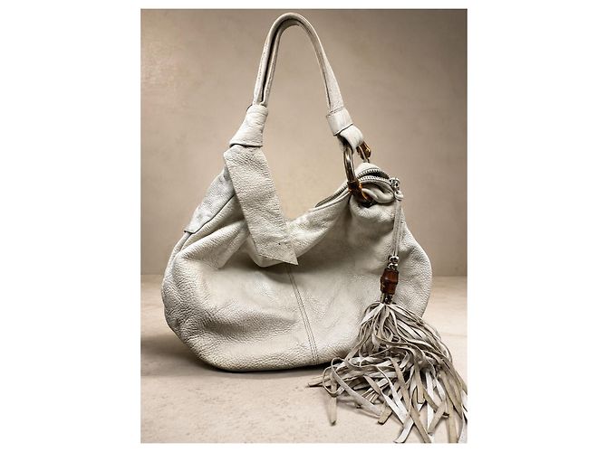 Gucci Bolso de mano de cuero blanco con flecos y detalles de bambú - vista 2