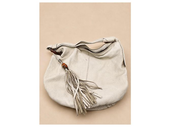 Gucci Bolso de mano de cuero blanco con flecos y detalles de bambú - vista 8