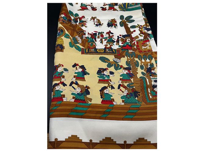 Hermès Carré di seta "Astres et Soleils" Marrone Bianco Rosso Verde Giallo Gold hardware - vista 6