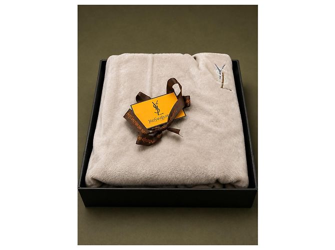 Yves Saint Laurent Bata de Algodón Beige - vista 2
