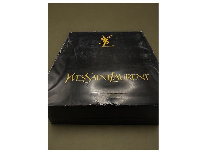 Yves Saint Laurent Bata de Algodón Beige - vista 3