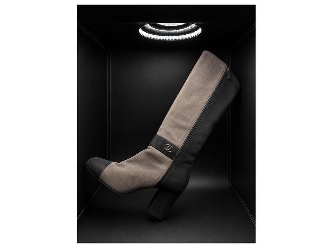 Botas altas Chanel de ante y cuero Negro Beige - vista 2