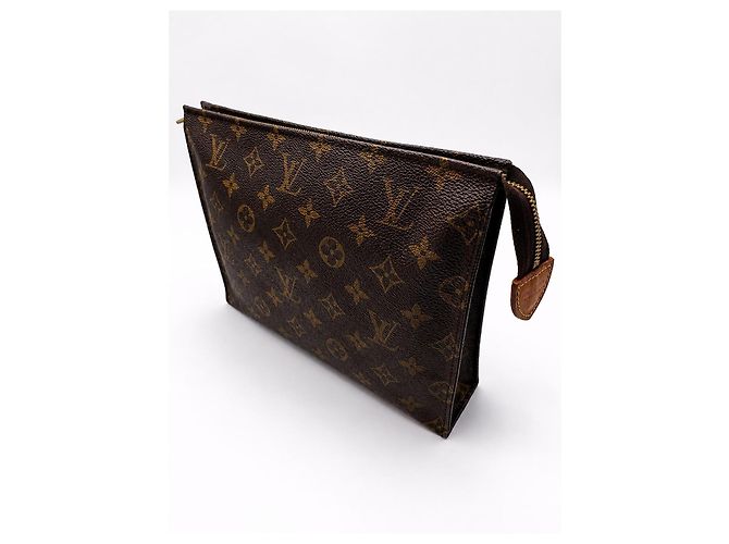 Louis Vuitton Pochette Toiletry Bag Monogram Canvas Marrone - vista 10