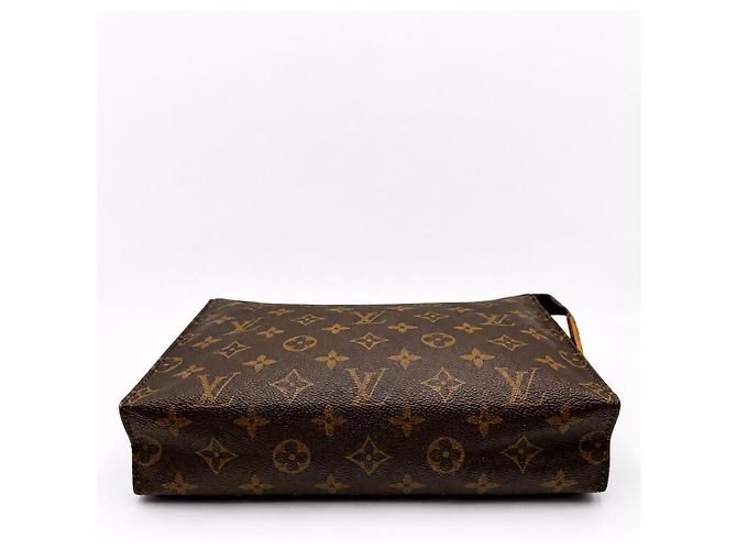 Louis Vuitton Pochette Toiletry Bag Monogram Canvas Marrone - vista 5
