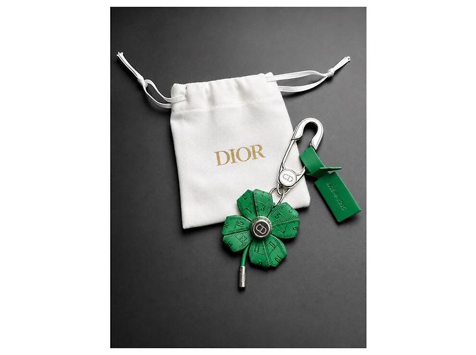 Charm Dior Trifoglio in Pelle Verde - vista 2