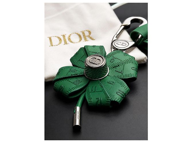 Charm Dior Trifoglio in Pelle Verde - vista 3