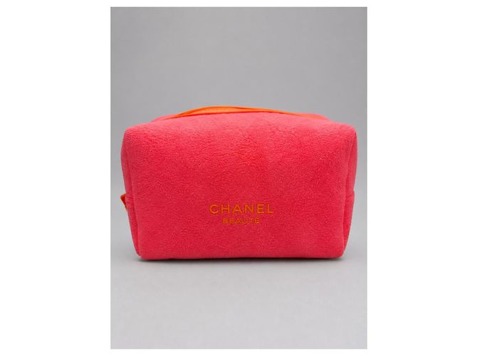 Necessaire Chanel in spugna corallo - vista 2