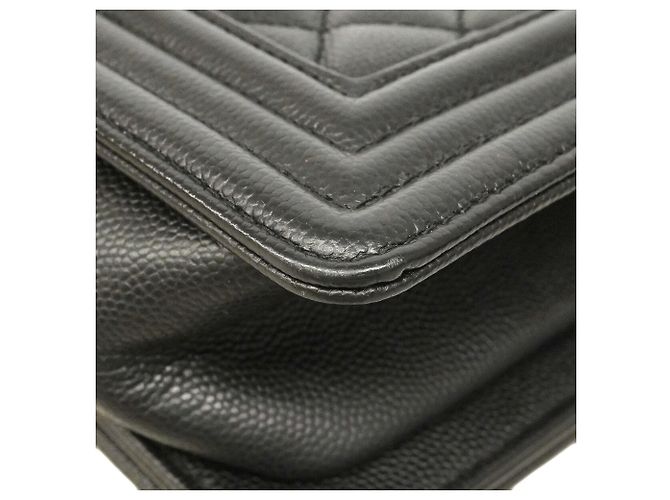 Borsa a tracolla Chanel Boy con catena in pelle caviar nera Nero - vista 6