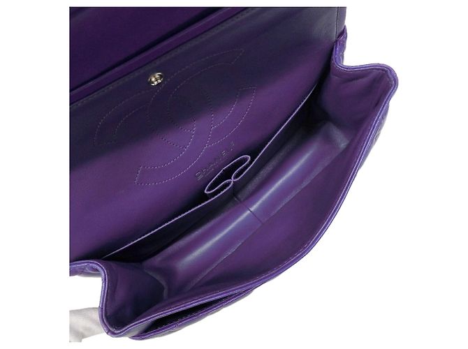 Borsa a tracolla Chanel in pelle d'agnello viola Porpora - vista 4