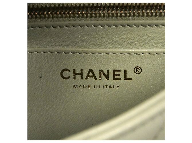 Timeless Borsa a spalla Mini Matelassé con catena Chanel Verde - vista 5