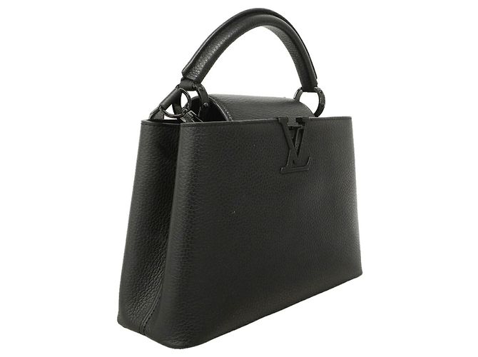 Borsa Louis Vuitton Capucines BB Nero - vista 2