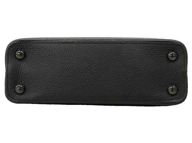 Borsa Louis Vuitton Capucines BB Nero - vista 3