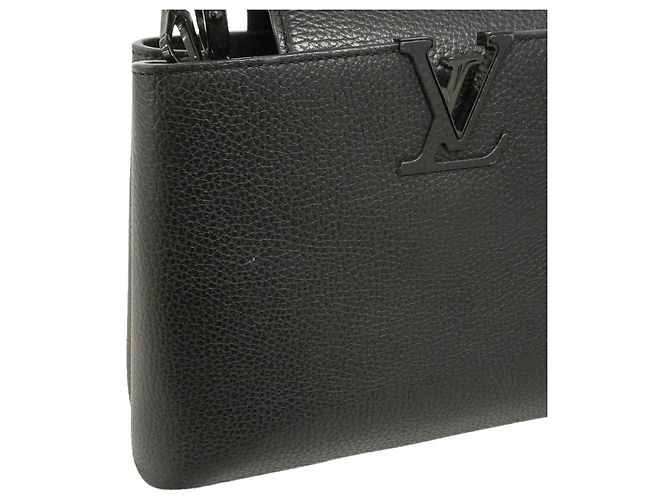 Borsa Louis Vuitton Capucines BB Nero - vista 9