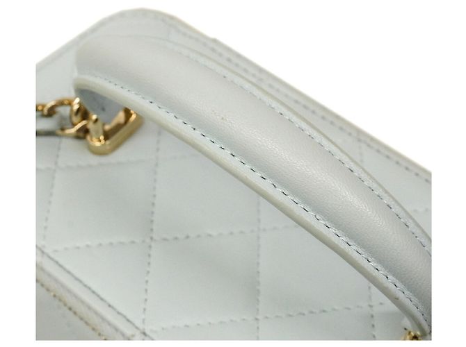 Borsa a tracolla con catena Chanel Matelassé Blu chiaro - vista 9