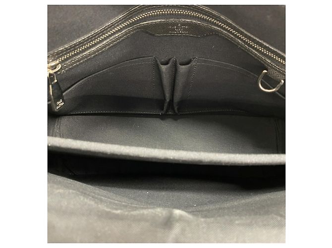 Louis Vuitton Taiga Roman GM Schultertasche Grau - Ansicht 4