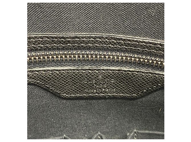 Louis Vuitton Taiga Roman GM Schultertasche Grau - Ansicht 5